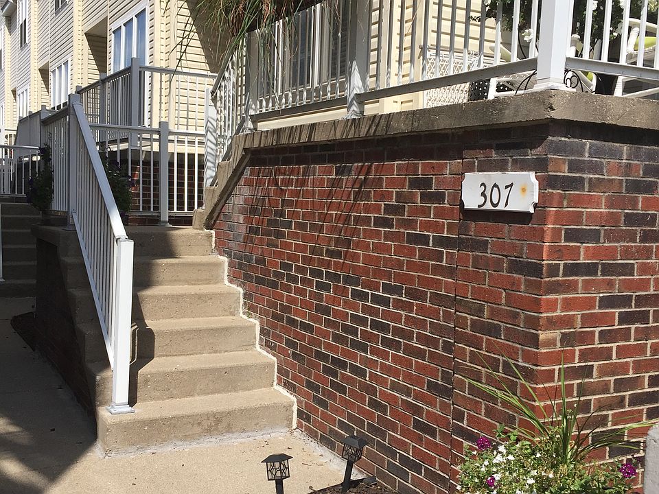 1st image of 1313 Lee St E APT 307