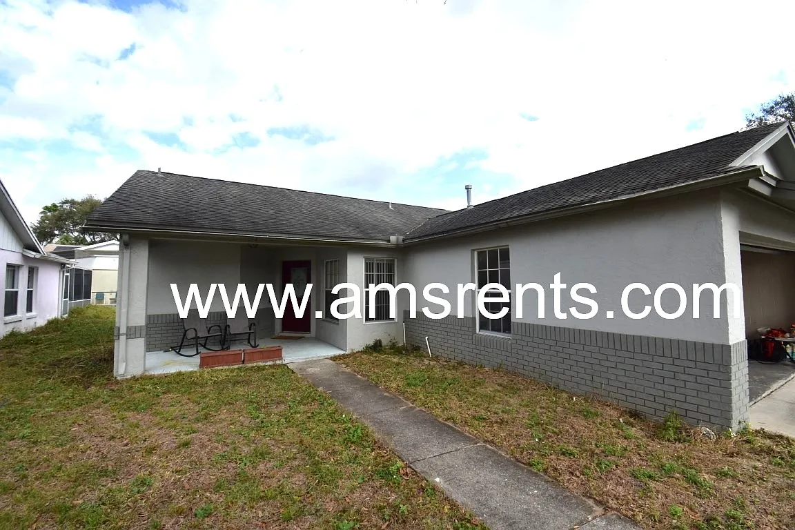 3 bed, 1225 sqft, $1,775 — Photo 3