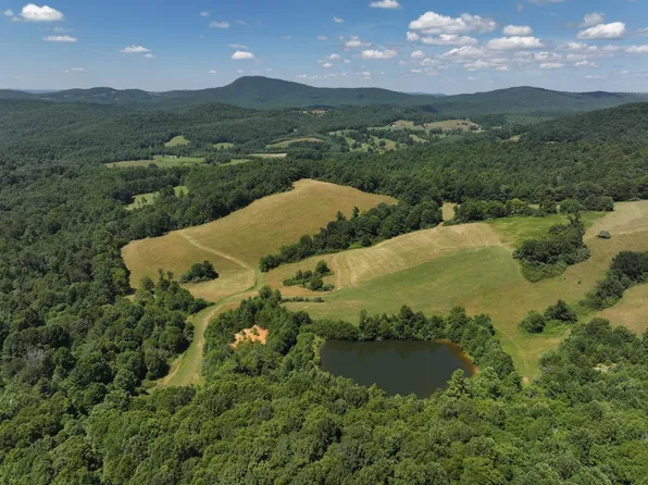 Turnip Patch Rd SW, Meadows Of Dan, VA 24120