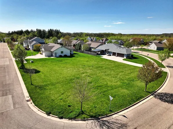 1401 Devon ROAD, Burlington, WI 53105