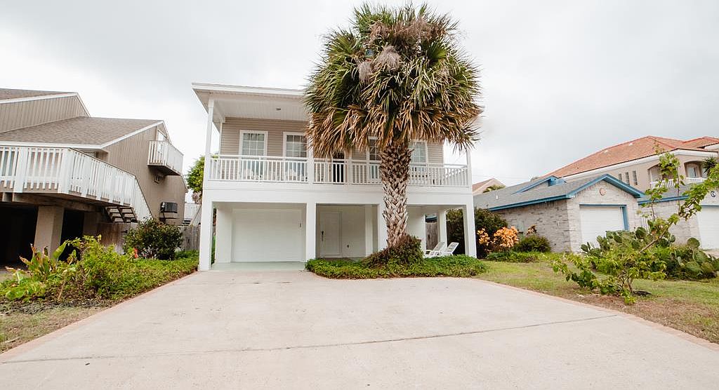 112 E Gardenia St South Padre Island Tx 78597 Zillow