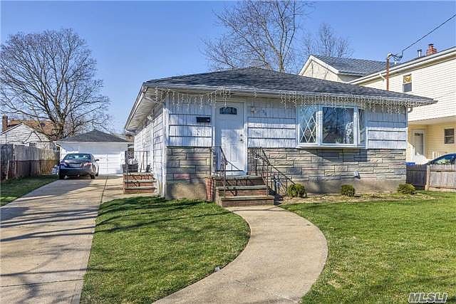 1st image of 258 Kennedy Ave