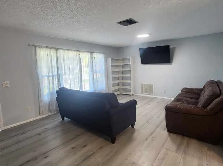 721 Lemonwood Dr — Photo 5