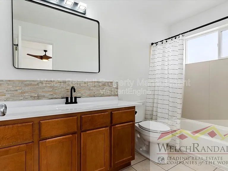 179 E 2200 S — Photo 13
