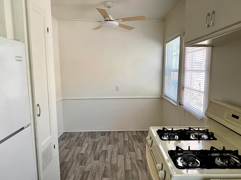 11651.5 Magnolia Blvd #11651.5 — Photo 5