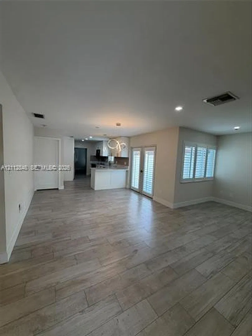 10541 SW 22nd Ln # 10541, Miami, FL 33165 — Photo 3