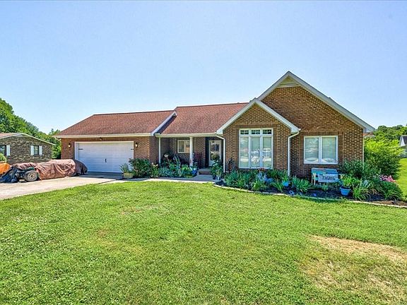 2nd image of 404 Fox Dr