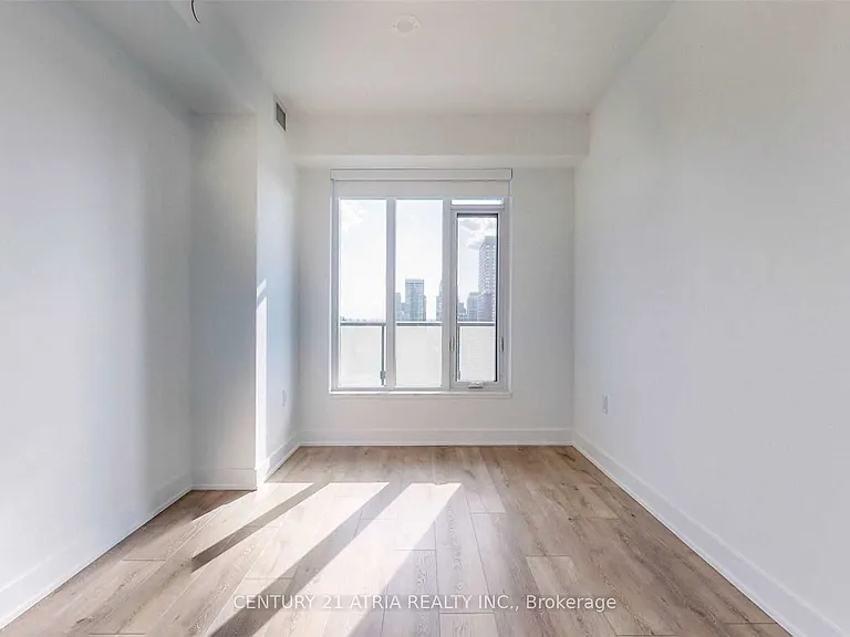 575 Bloor St E #3211 — Photo 36