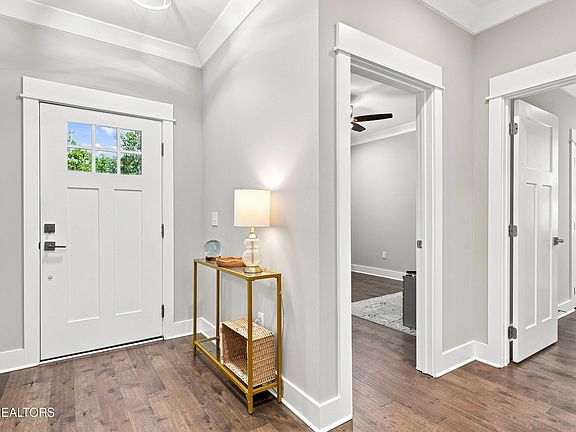 3rd image of 128 Inata Cir