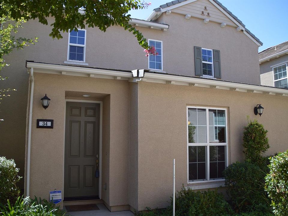 1st image of 34 Villa Gardens Ct #34