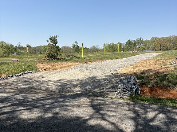 3rd image of 4884 Rock House Rd