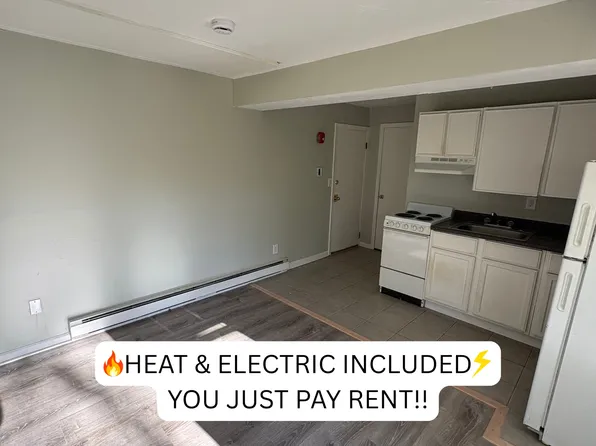99 Lawrence St, Palmer, MA