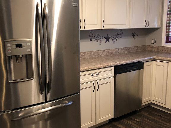 Newly Remodeled Kitchen
