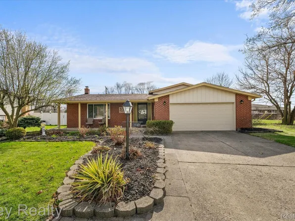 13940 Blackburn St, Livonia, MI 48154