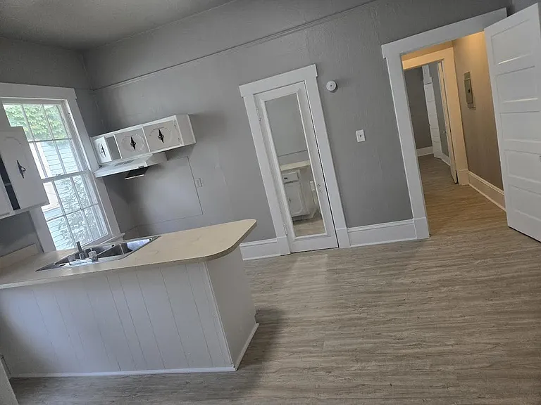 2904 Beacon Ave #A — Photo 5