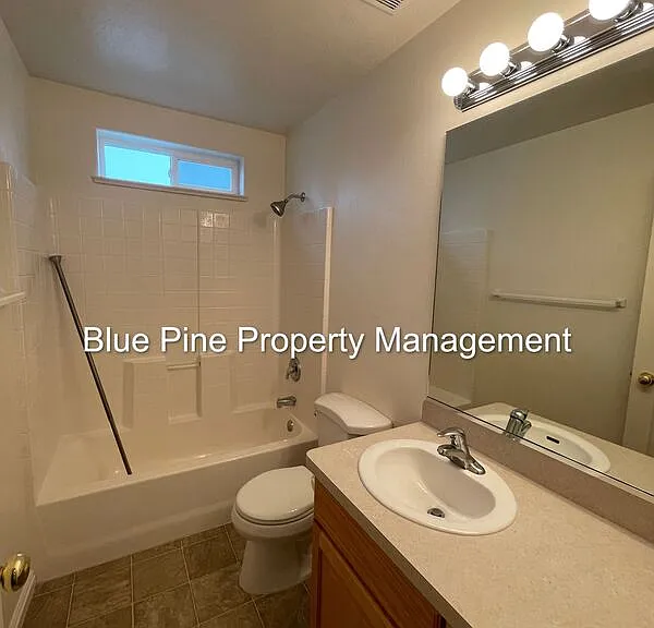 1156 Matchpoint Dr — Photo 14