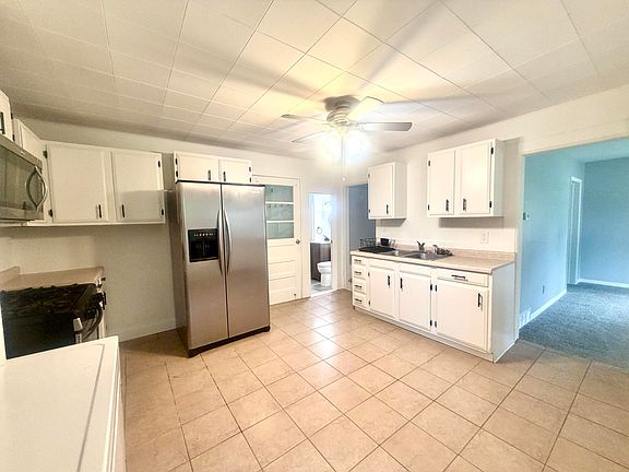 4th image of 328 11th St