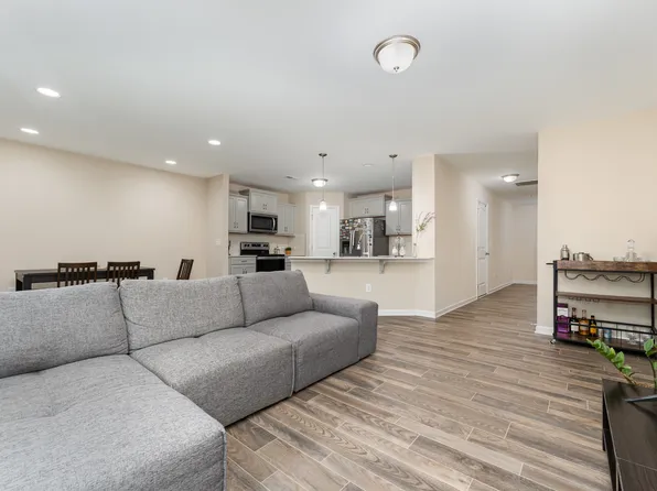 3831 Copperfield Ct, High Point, NC 27265