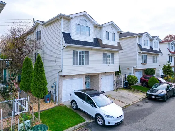 32 Belair Lane image 3 of 37