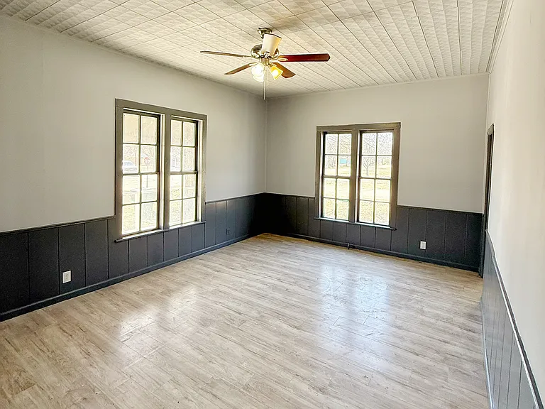 177 E Sweden St — Photo 12