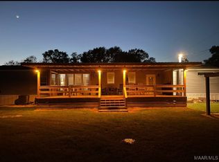 972 Sand Island Dr, Camden, AL 36726