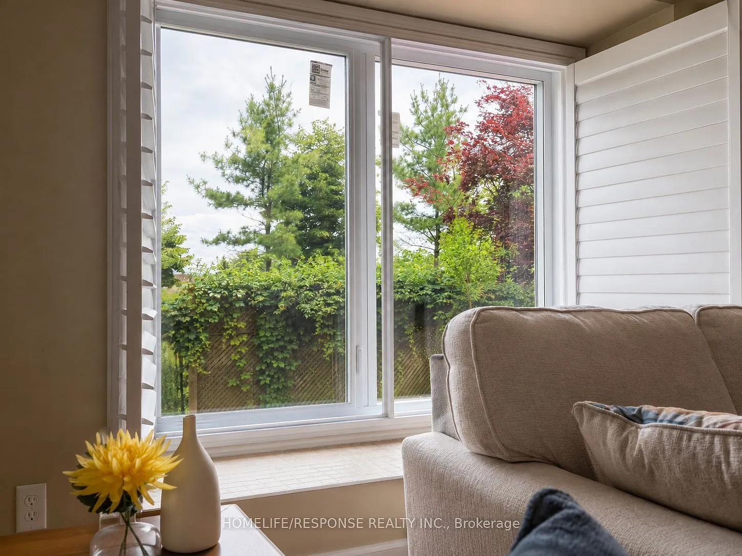 4 bed, $4,150 — Photo 1
