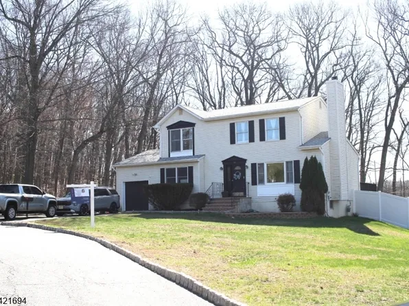 72 Orben Dr, Roxbury Twp., NJ 07850