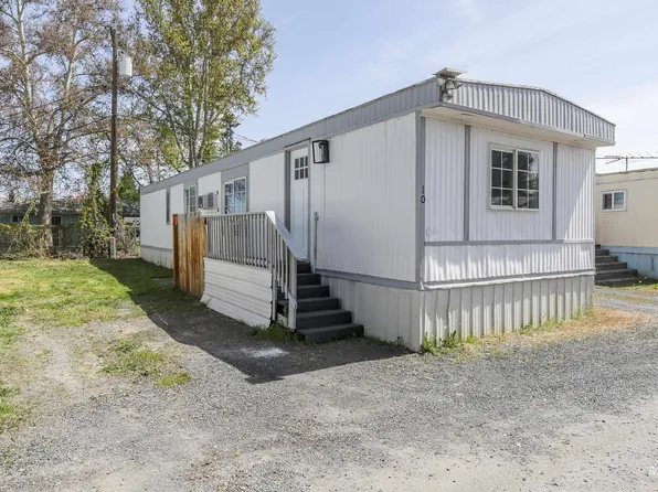 631 Warner Ave Trailer 10, Lewiston, ID 83501