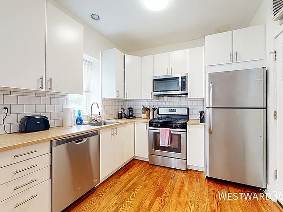 2nd image of 4545 N Albany Ave #2