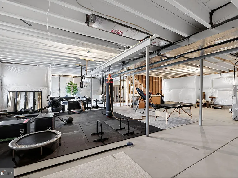 1036 Matthew Way — Photo 60