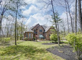 7075 Oakwood Rd, Circleville, OH 43113