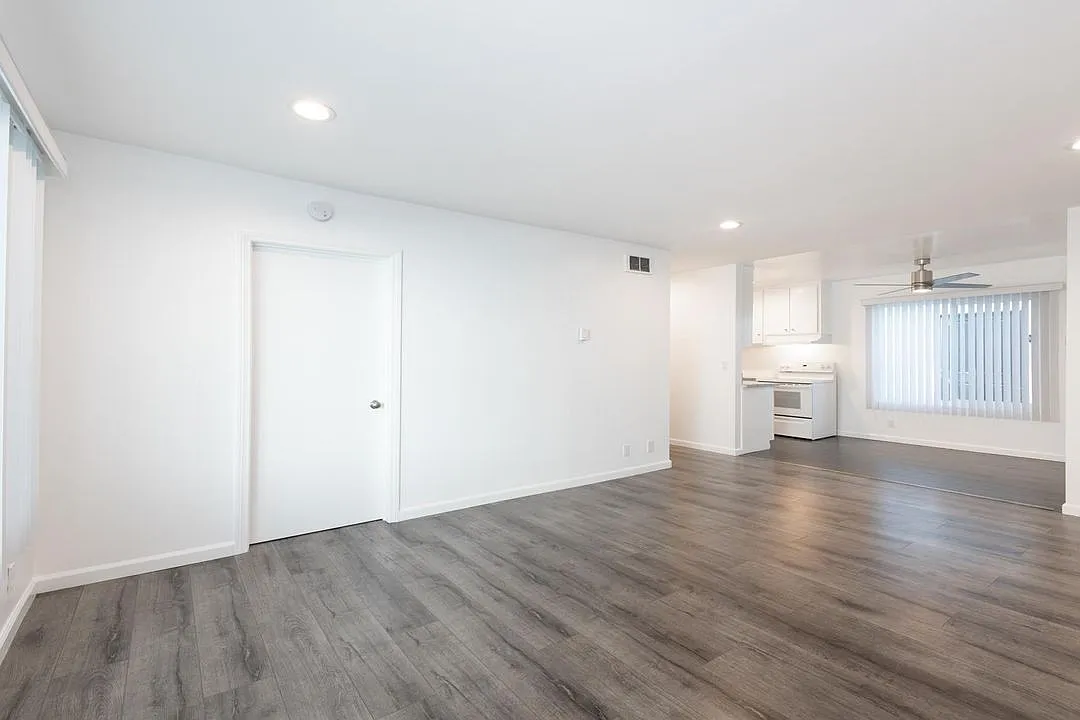 1 bed, 1.0 bath, $2,450 — Photo 2