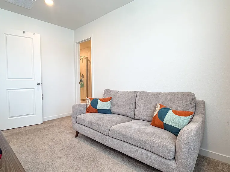 239 Adams St — Photo 21