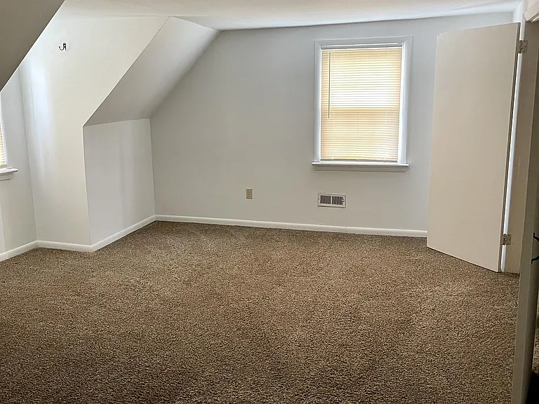 112 Poplar St — Photo 7
