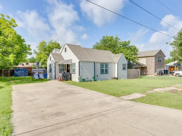 109 W Purdom Ave, Alvarado, TX 76009
