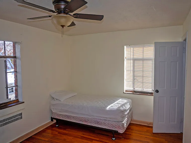 735 Lincolnway E #1 — Photo 18
