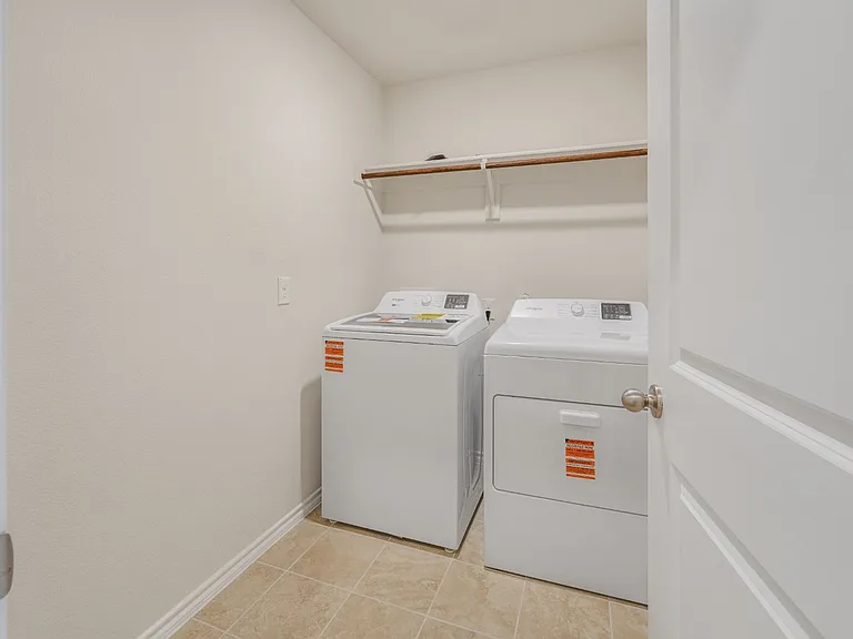1531 Brooke Dr — Photo 15