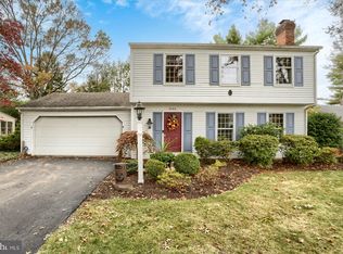 6206 Westover Dr, Mechanicsburg, PA 17050
