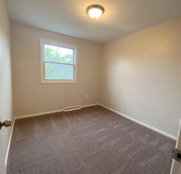 1438 Boxwood Dr — Photo 13