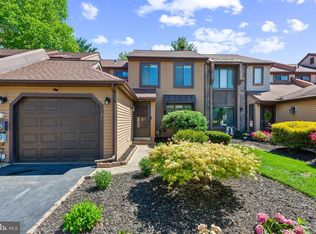 128 Granite Hill Ct, Langhorne, PA 19047