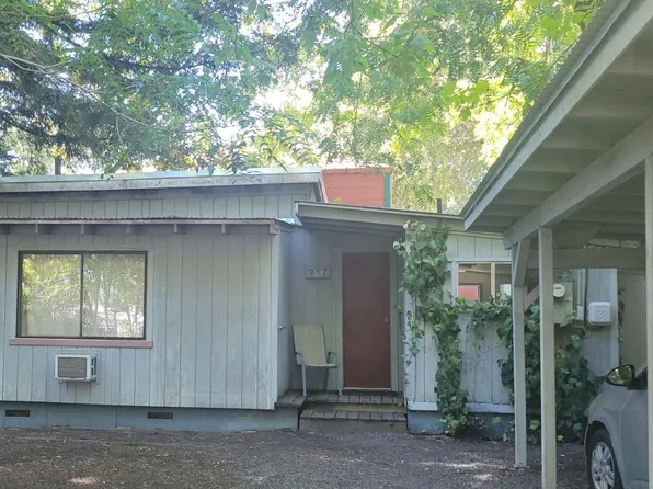 917 Saracen Road, Santa Rosa, CA 95401
