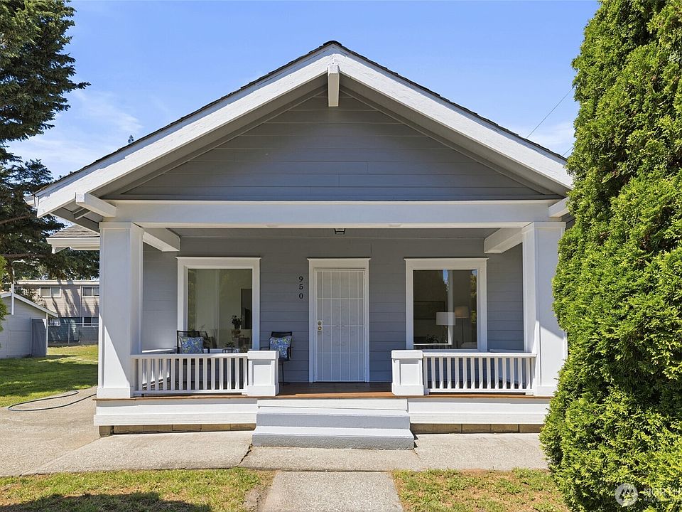 1st image of 950 I Street NE