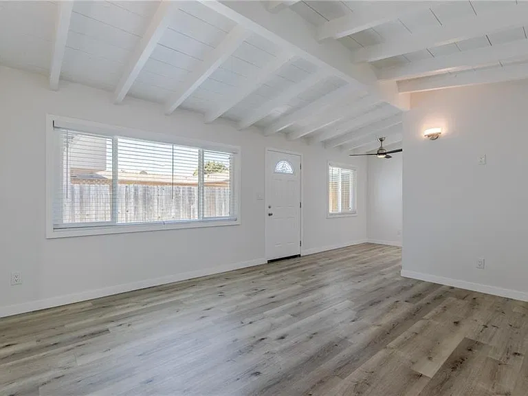 227 Avenida Victoria #B — Photo 10
