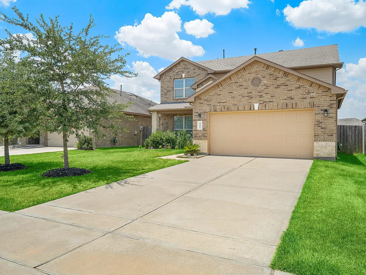4 bed, 3.5 bath, 2538 sqft, $2,875 — Photo 4