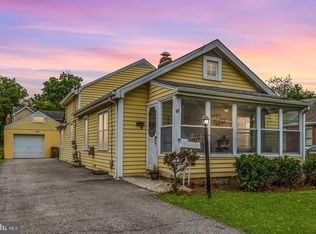 207 Crabb Ave, Rockville, MD 20850