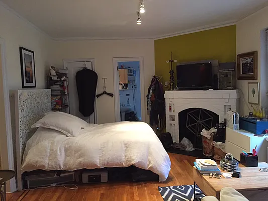 Rented by MyGradPad | media 21