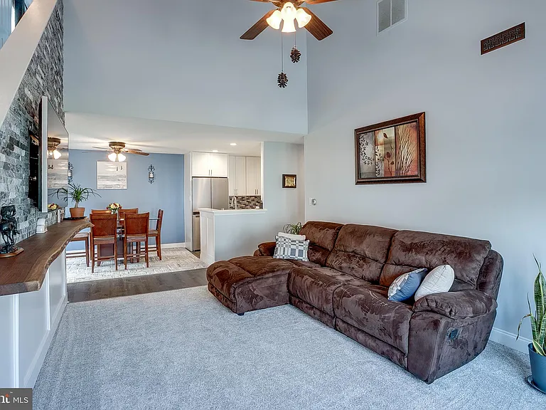 Quail Rd — Photo 13