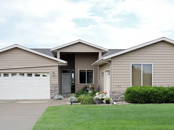 1105 Stewart Dr, Aberdeen, SD 57401