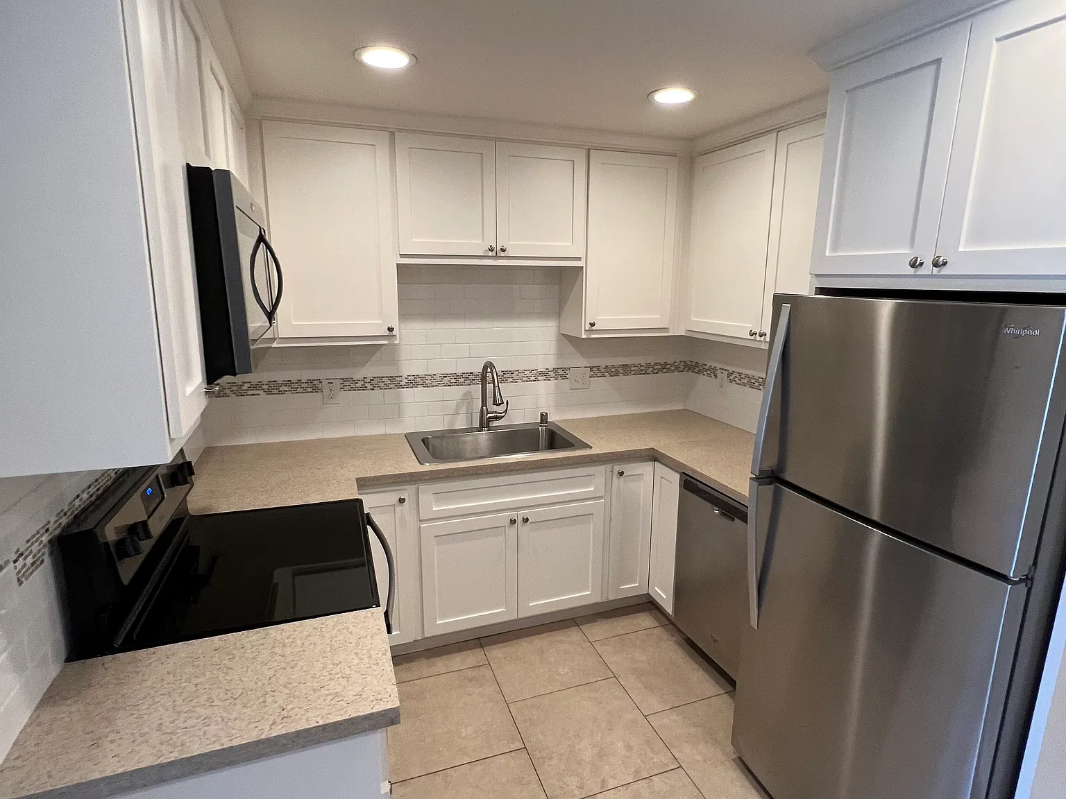 1 bed, $2,095 — Photo 2