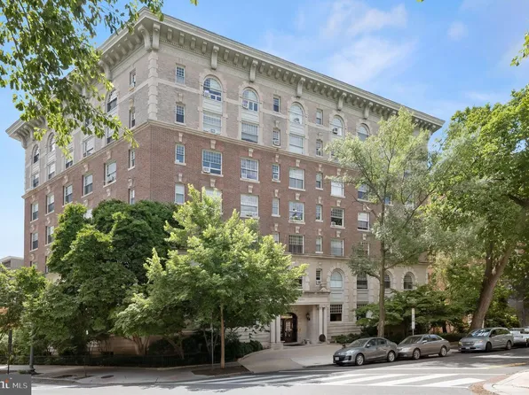 2039 New Hampshire Ave NW #105, Washington, DC 20009